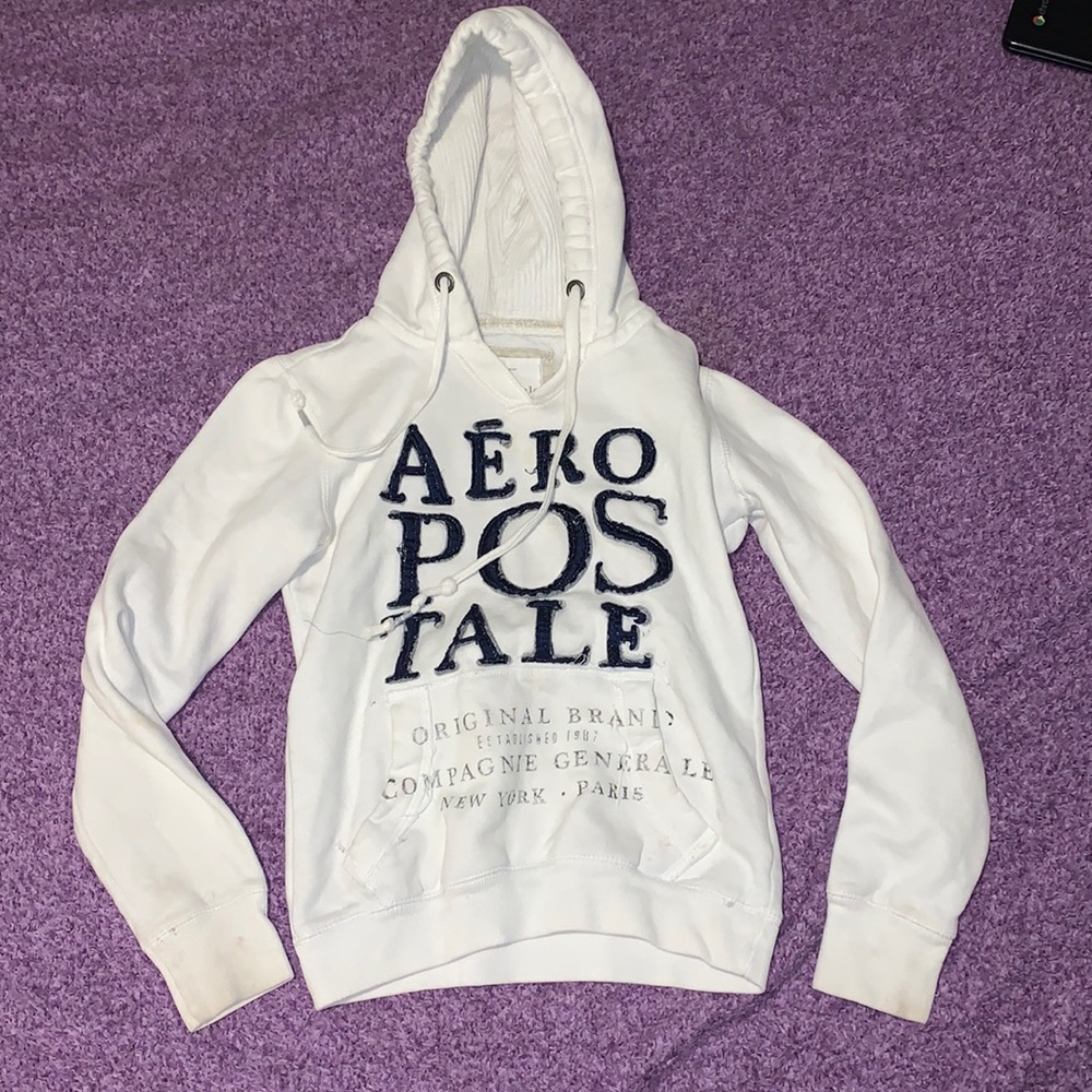 White Aeropostale hoodie sweatshirt